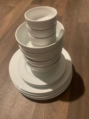 White Ceramic Dinnerware Set - Classic Stackable Bowls & Plates